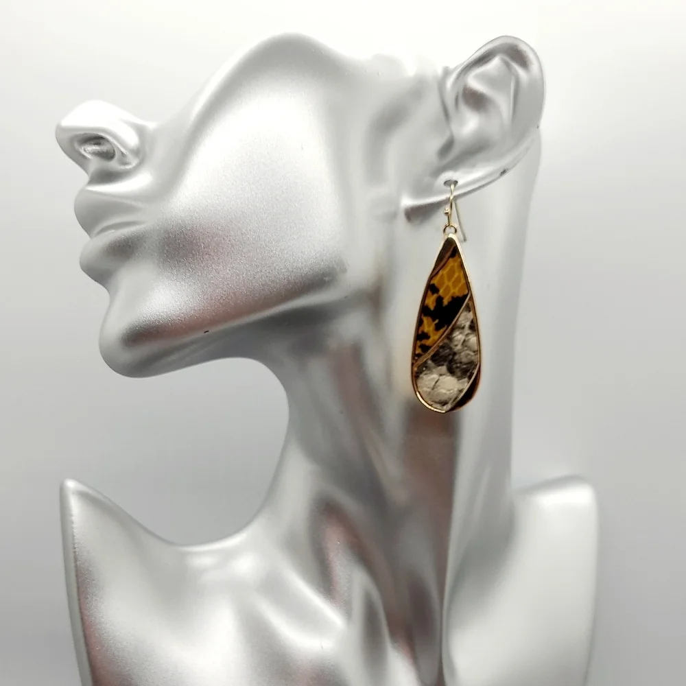 NWT Leather Python Print Gold Drop Earrings - Picture 10 of 13